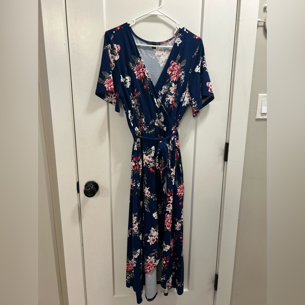 Signature Studio Navy Floral Maxi Dress